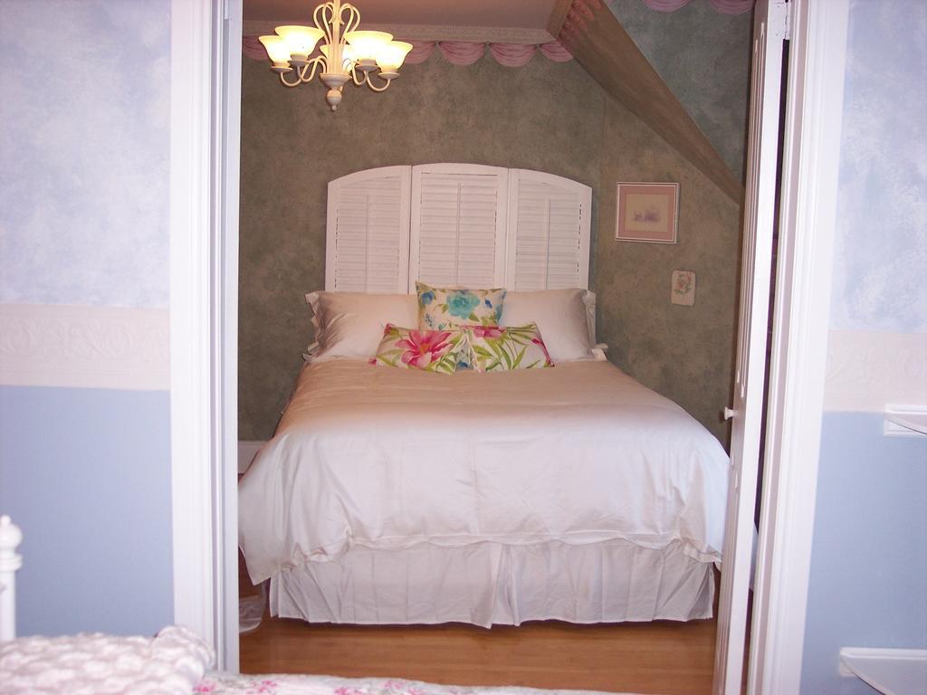 The Maples Bed And Breafast Ξενοδοχείο Angus Δωμάτιο φωτογραφία
